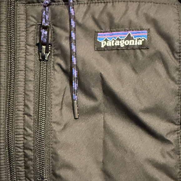 Patagonia Men's Black Hooded Puffer Jacket - Picture 3 of 16